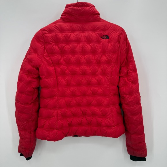 The North Face Womens Red 550 Down Fill Puffer Jacket Size M Flawed - Picture 3 of 9